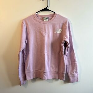 New balance women’s small pink/purple crewneck